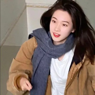 迷雾中的她